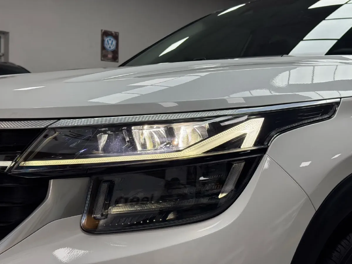 2023 Kia Seltos 1.5L 115HP L4 CVT,autocango,china used car exporter,china ev exporter,chinese used car exporter,chinese used ev exporter