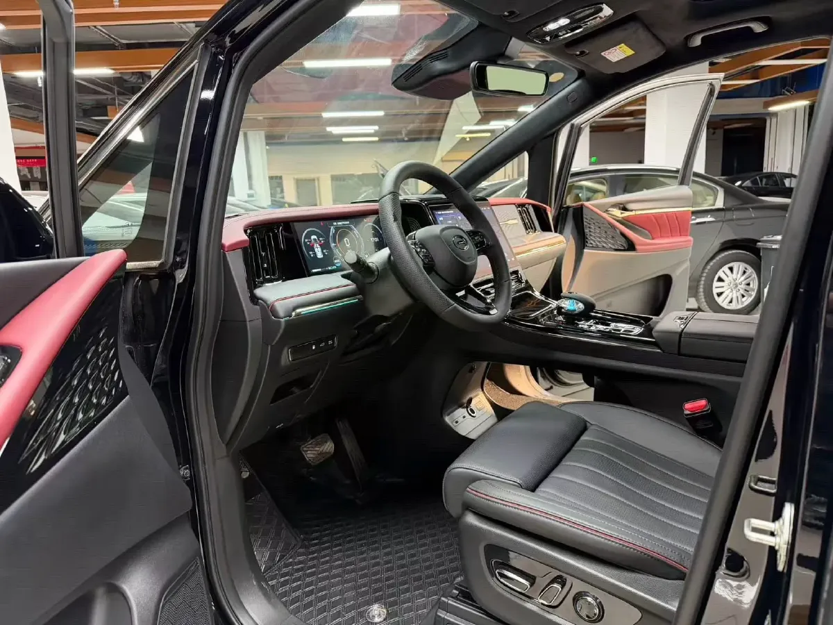 2025 GAC Trumpchi M8 2.0T 190HP L4 2DHT Hybrid,autocango,china used car exporter,china ev exporter,chinese used car exporter,chinese used ev exporter