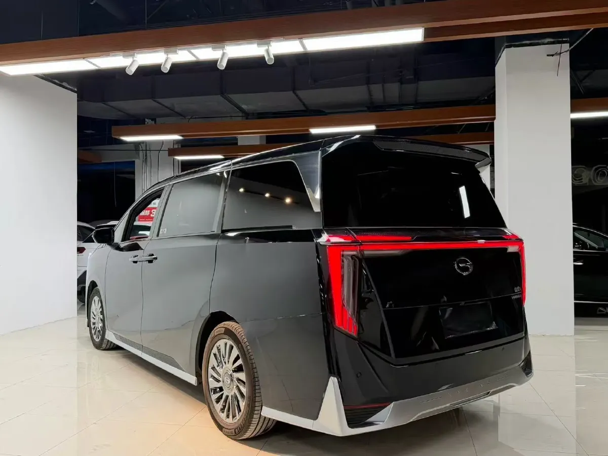 2025 GAC Trumpchi M8 2.0T 190HP L4 2DHT Hybrid,autocango,china used car exporter,china ev exporter,chinese used car exporter,chinese used ev exporter