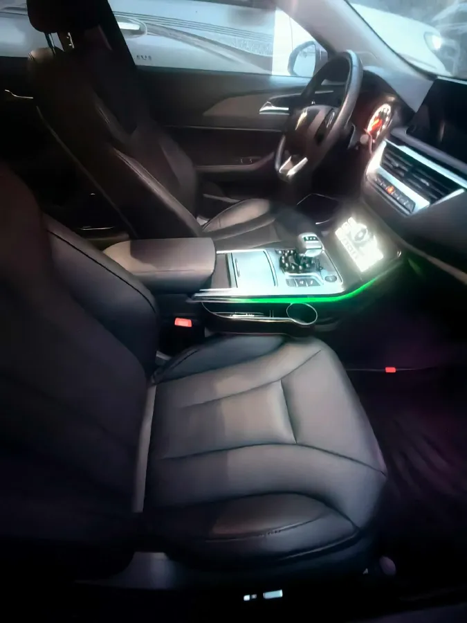 2020 HongQi H5 1.8T 197HP L4 6AT,autocango,china used car exporter,china ev exporter,chinese used car exporter,chinese used ev exporter