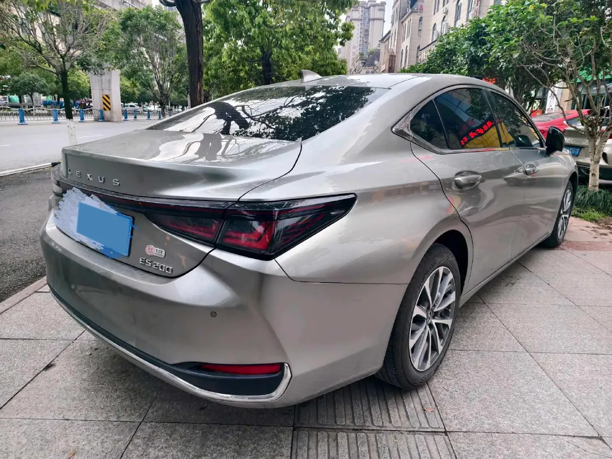 2025 Lexus ES 2.0L 173HP L4 CVT,autocango,china used car exporter,china ev exporter,chinese used car exporter,chinese used ev exporter