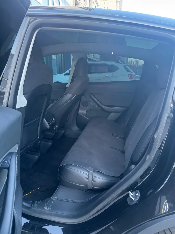 2022 Tesla Model Y BEV 60KWH,autocango,china used car exporter,china ev exporter,chinese used car exporter,chinese used ev exporter