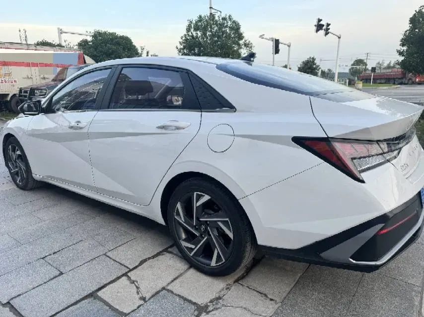 2023 Hyundai Elantra 1.5L 115HP L4 CVT,autocango,china used car exporter,china ev exporter,chinese used car exporter,chinese used ev exporter