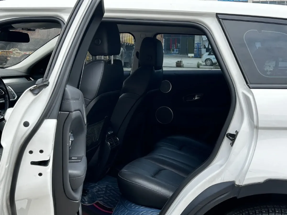 2018 Land Rover Range Rover Evoque 2.0T 241HP L4 9AT,autocango,china used car exporter,china ev exporter,chinese used car exporter,chinese used ev exporter