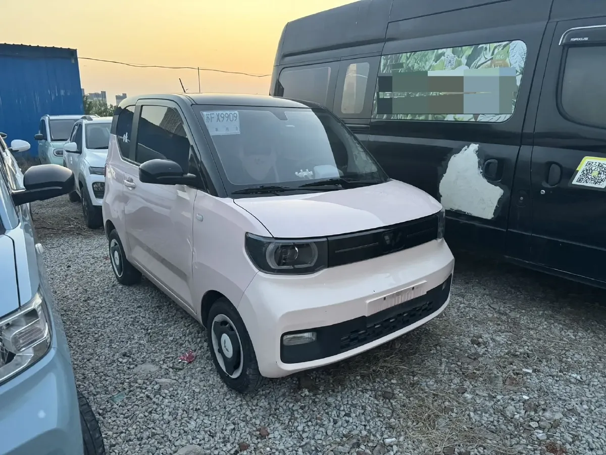 2022 WuLing HongGuang MINI EV BEV 9KWH,autocango,china used car exporter,china ev exporter,chinese used car exporter,chinese used ev exporter