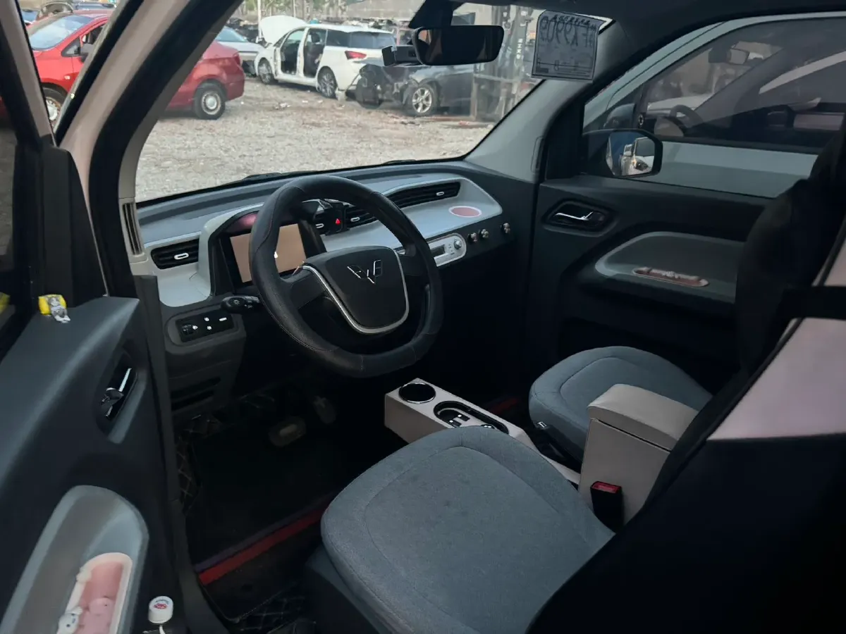 2022 WuLing HongGuang MINI EV BEV 9KWH,autocango,china used car exporter,china ev exporter,chinese used car exporter,chinese used ev exporter