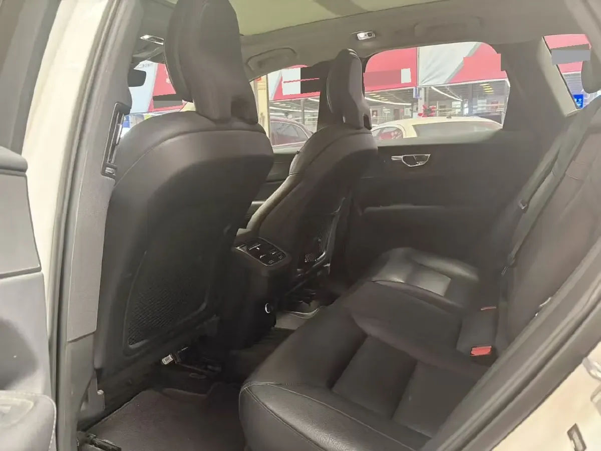 2019 Jeep Wrangler 2.0T 266HP L4 8AT,autocango,china used car exporter,china ev exporter,chinese used car exporter,chinese used ev exporter