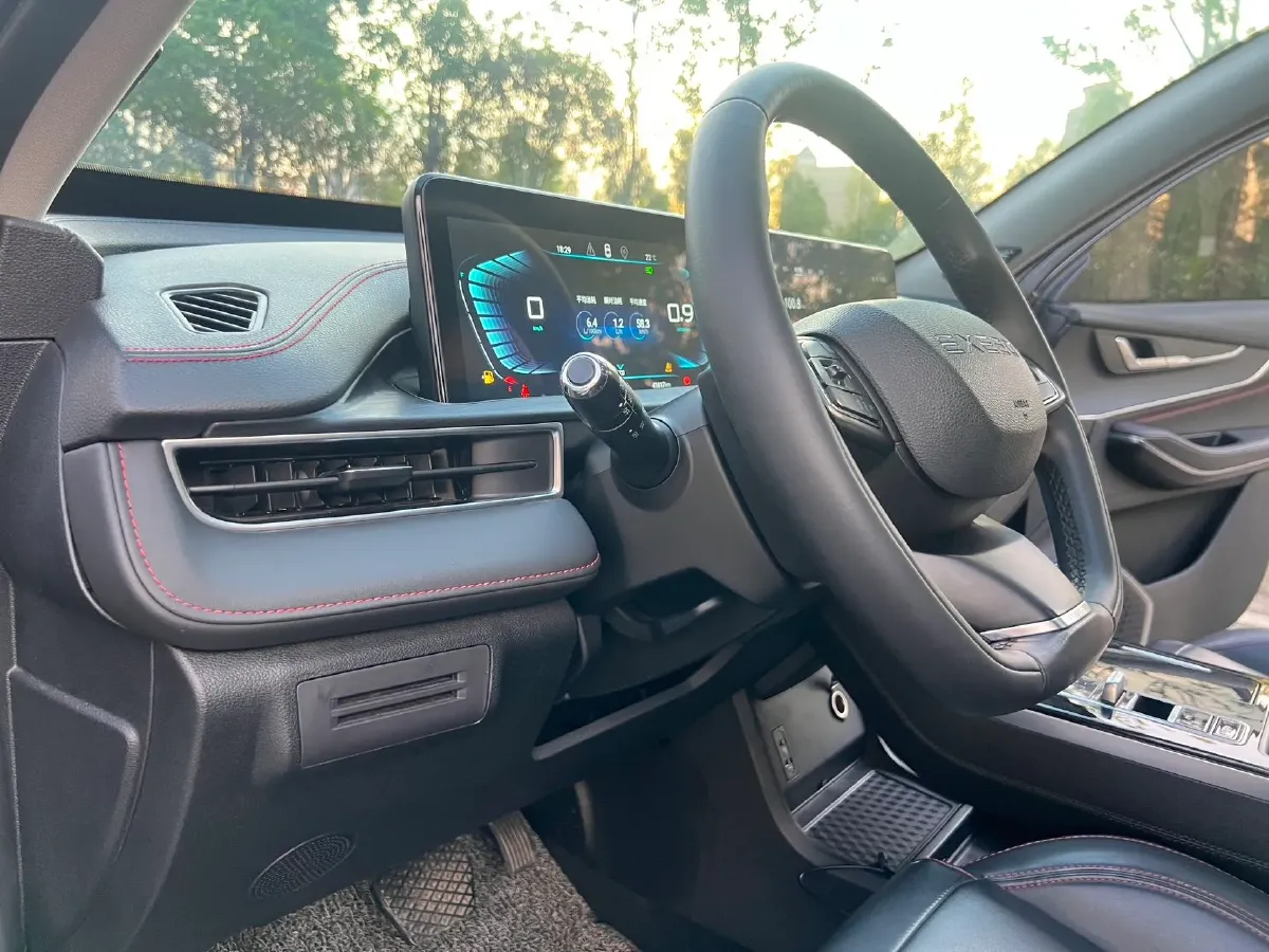 2022 ChangAn CS75 Plus 1.5T 188HP L4 8AT,autocango,china used car exporter,china ev exporter,chinese used car exporter,chinese used ev exporter