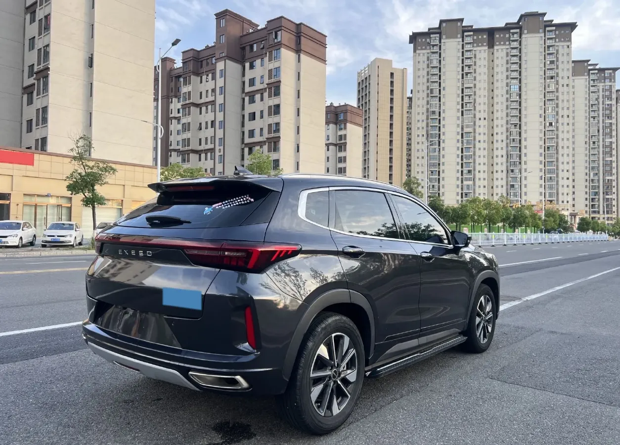 2022 ChangAn CS75 Plus 1.5T 188HP L4 8AT,autocango,china used car exporter,china ev exporter,chinese used car exporter,chinese used ev exporter