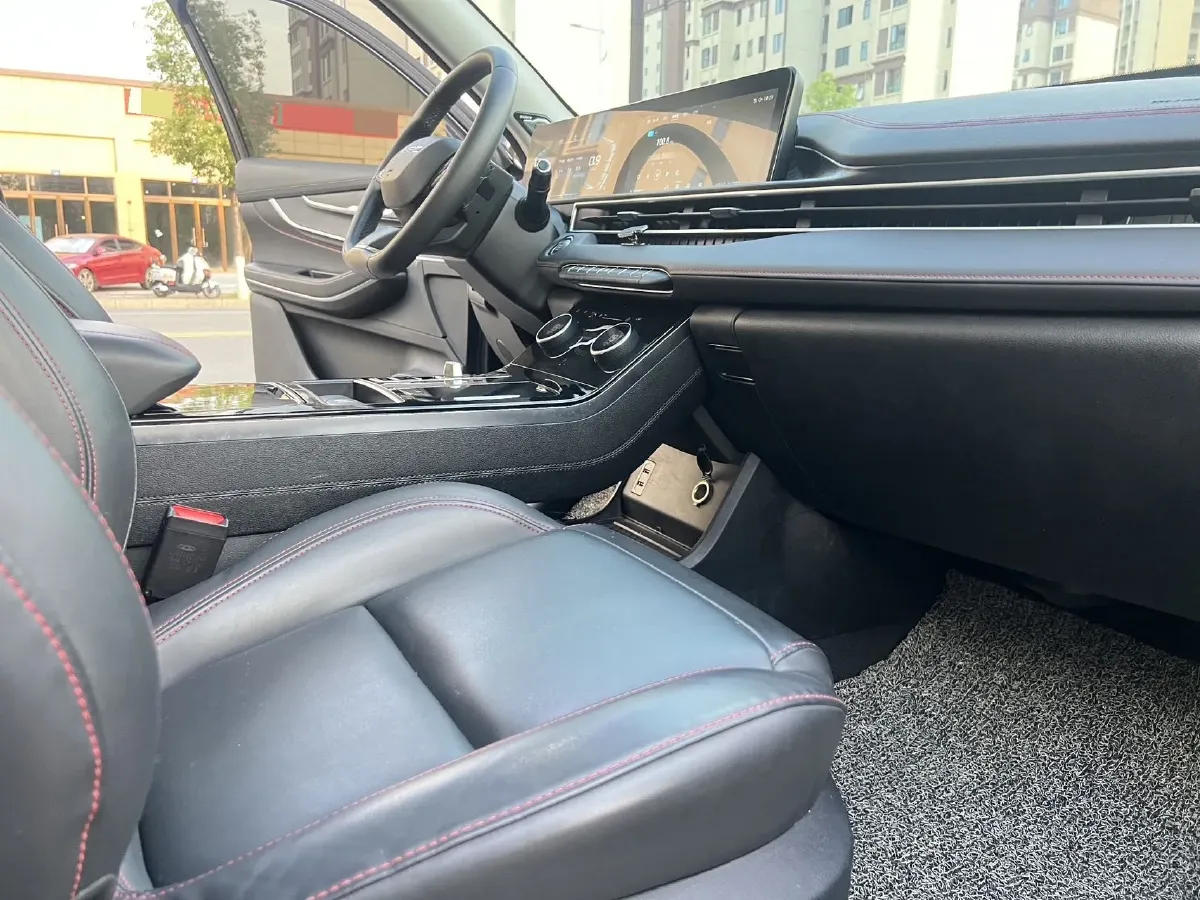 2022 ChangAn CS75 Plus 1.5T 188HP L4 8AT,autocango,china used car exporter,china ev exporter,chinese used car exporter,chinese used ev exporter