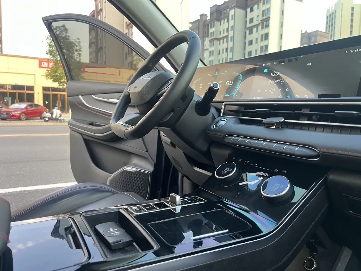 2022 ChangAn CS75 Plus 1.5T 188HP L4 8AT,autocango,china used car exporter,china ev exporter,chinese used car exporter,chinese used ev exporter