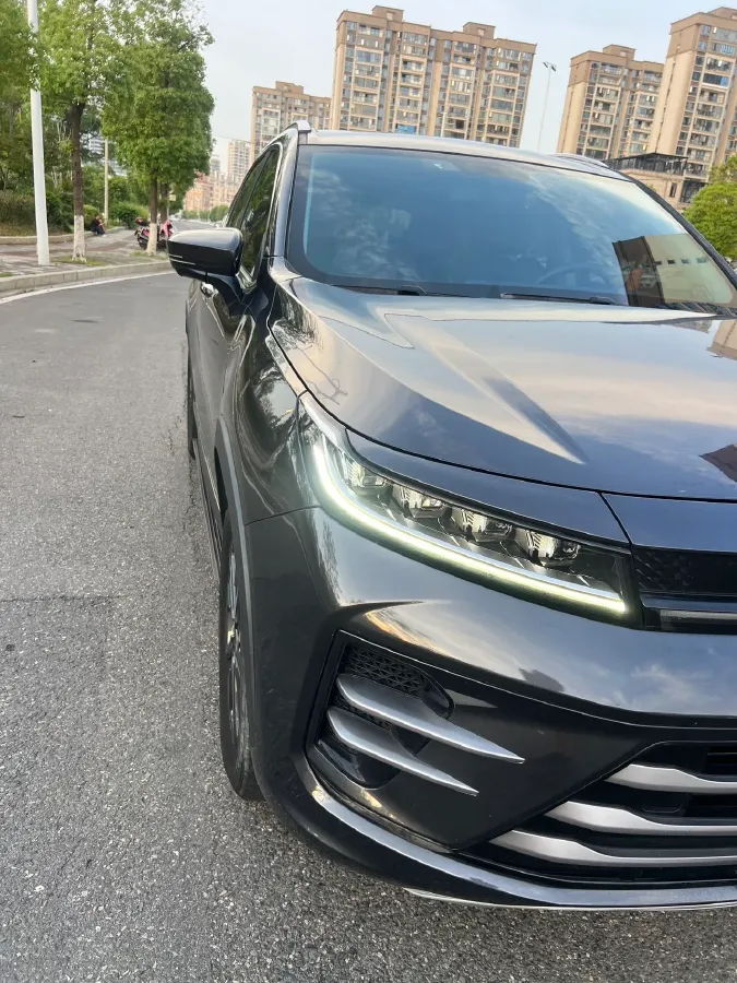 2022 ChangAn CS75 Plus 1.5T 188HP L4 8AT,autocango,china used car exporter,china ev exporter,chinese used car exporter,chinese used ev exporter