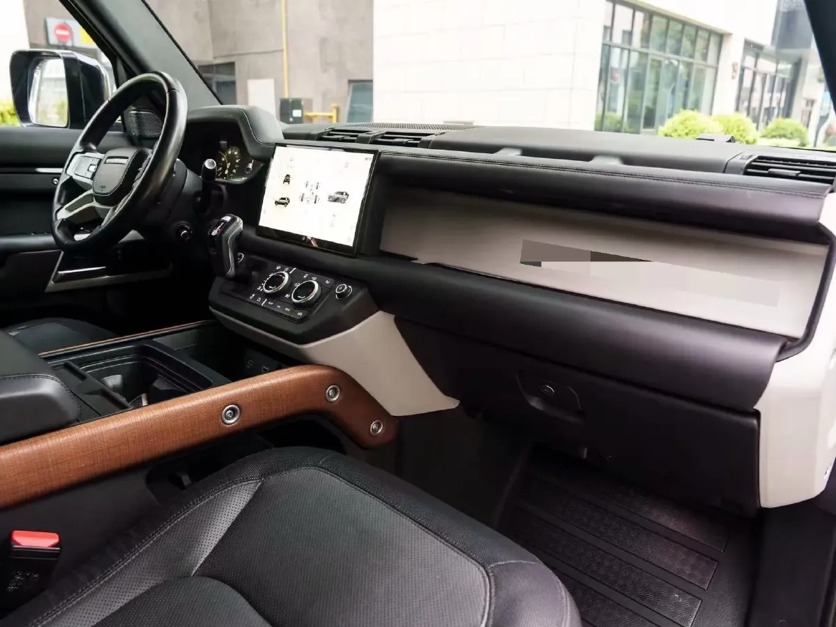 2023 Land Rover Defender 3.0T 400HP L6 8AT,autocango,china used car exporter,china ev exporter,chinese used car exporter,chinese used ev exporter