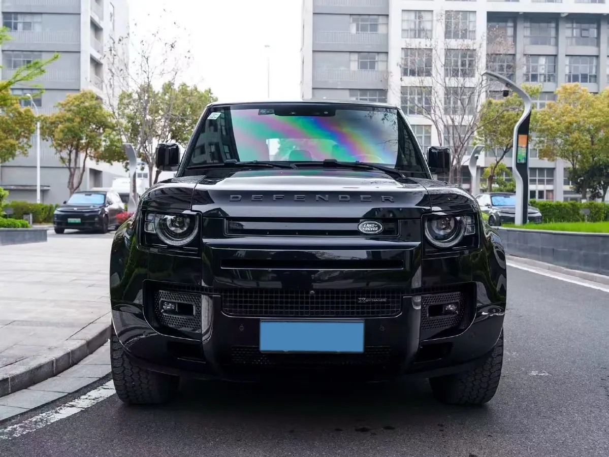 2023 Land Rover Defender 3.0T 400HP L6 8AT,autocango,china used car exporter,china ev exporter,chinese used car exporter,chinese used ev exporter