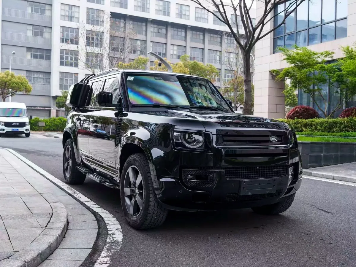 2023 Land Rover Defender 3.0T 400HP L6 8AT,autocango,china used car exporter,china ev exporter,chinese used car exporter,chinese used ev exporter