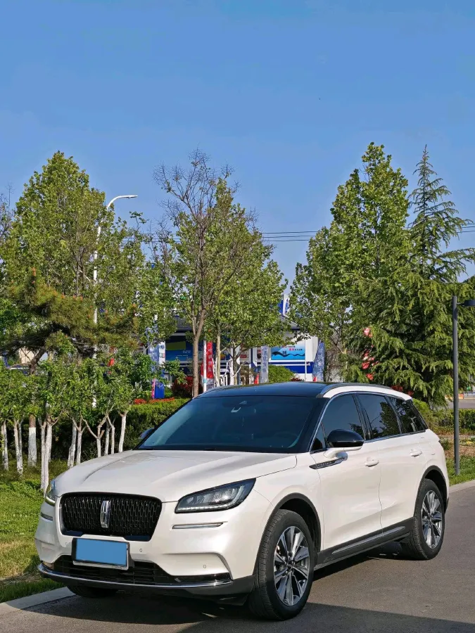 2022 Lincoln Corsair 2.0T 245HP L4 8AT,autocango,china used car exporter,china ev exporter,chinese used car exporter,chinese used ev exporter