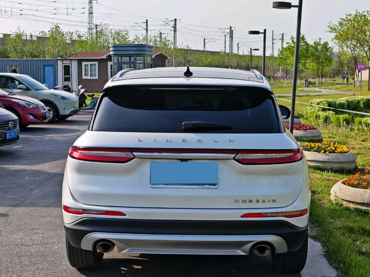 2022 Lincoln Corsair 2.0T 245HP L4 8AT,autocango,china used car exporter,china ev exporter,chinese used car exporter,chinese used ev exporter