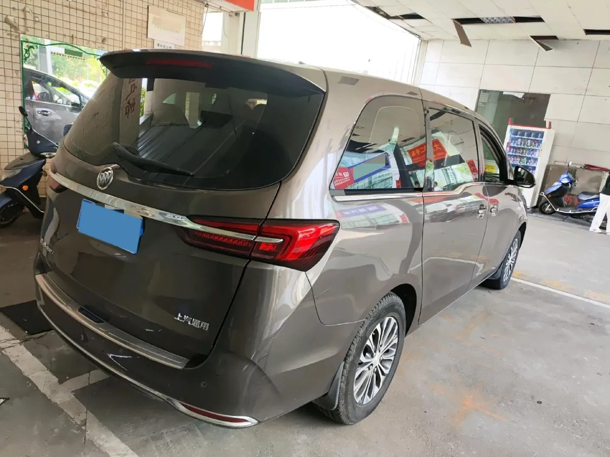2022 Buick GL8 2.0T 237HP L4 9AT,autocango,china used car exporter,china ev exporter,chinese used car exporter,chinese used ev exporter