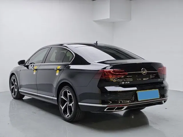 2023 Volkswagen Magotan 2.0T 186HP L4 7DCT,autocango,china used car exporter,china ev exporter,chinese used car exporter,chinese used ev exporter