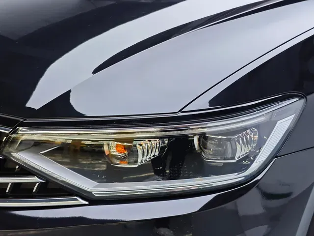 2023 Volkswagen Magotan 2.0T 186HP L4 7DCT,autocango,china used car exporter,china ev exporter,chinese used car exporter,chinese used ev exporter