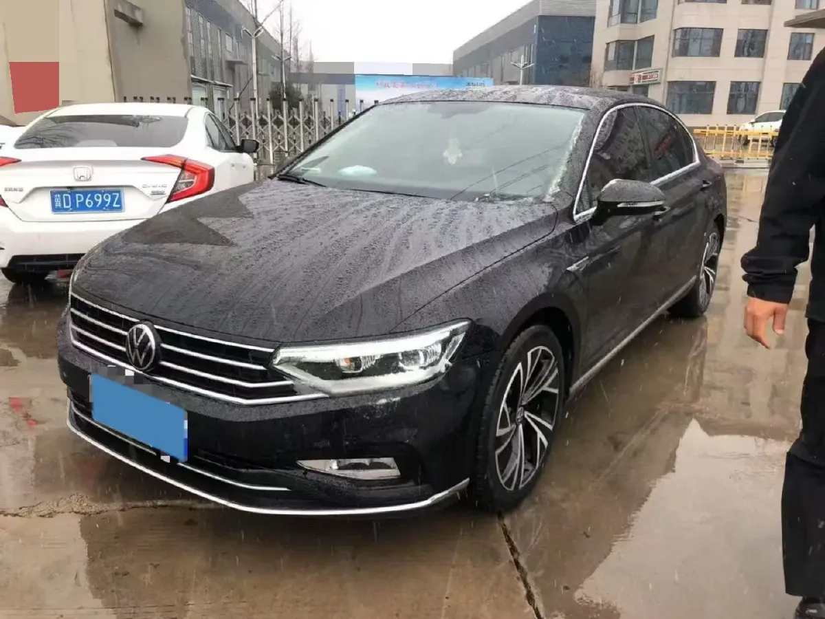 2020 Volkswagen Magotan 2.0T 186HP L4 7DCT,autocango,china used car exporter,china ev exporter,chinese used car exporter,chinese used ev exporter