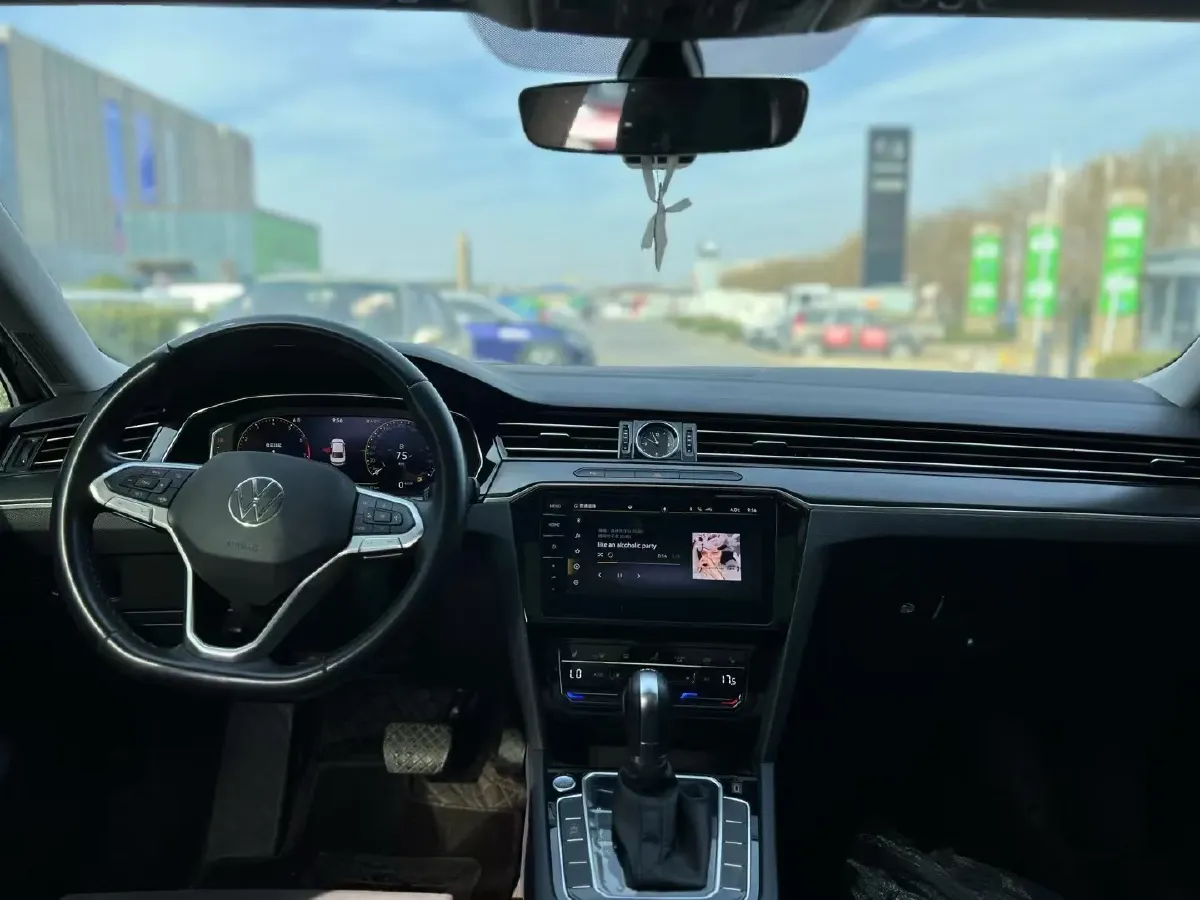 2020 Volkswagen Magotan 2.0T 186HP L4 7DCT,autocango,china used car exporter,china ev exporter,chinese used car exporter,chinese used ev exporter