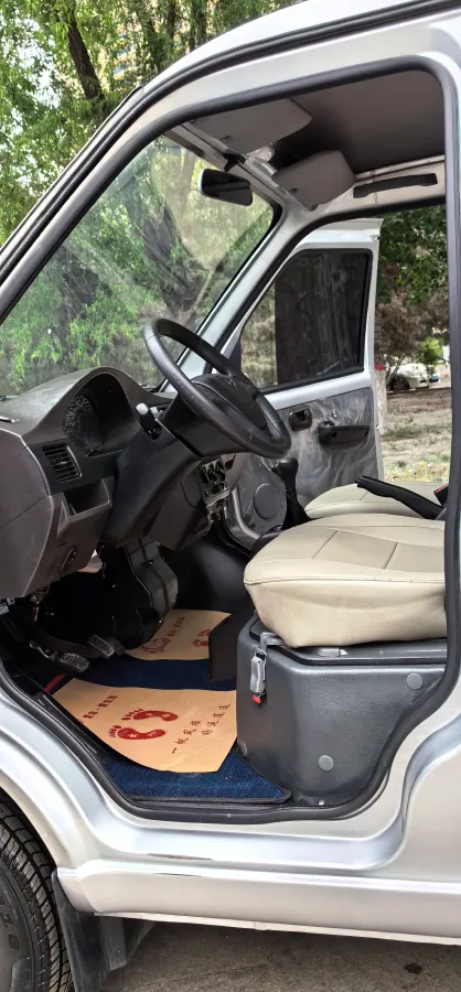 2023 WuLing RongGuang Mini Truck 1.5L 102HP L4 5MT,autocango,china used car exporter,china ev exporter,chinese used car exporter,chinese used ev exporter