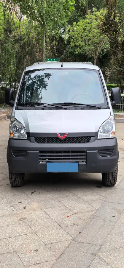 2023 WuLing RongGuang Mini Truck 1.5L 102HP L4 5MT,autocango,china used car exporter,china ev exporter,chinese used car exporter,chinese used ev exporter