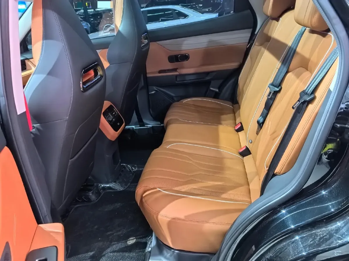 2025 Jetour DASHING 1.5T 156HP L4 6DCT,autocango,china used car exporter,china ev exporter,chinese used car exporter,chinese used ev exporter