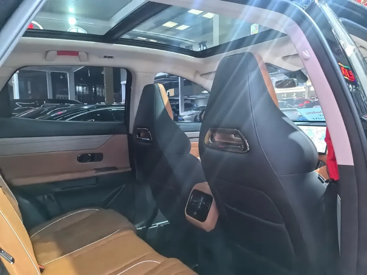 2025 Jetour DASHING 1.5T 156HP L4 6DCT,autocango,china used car exporter,china ev exporter,chinese used car exporter,chinese used ev exporter