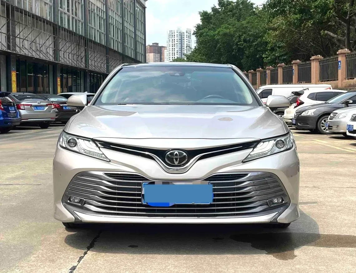 2019 Toyota Camry 2.5L 209HP L4 8AT,autocango,china used car exporter,china ev exporter,chinese used car exporter,chinese used ev exporter
