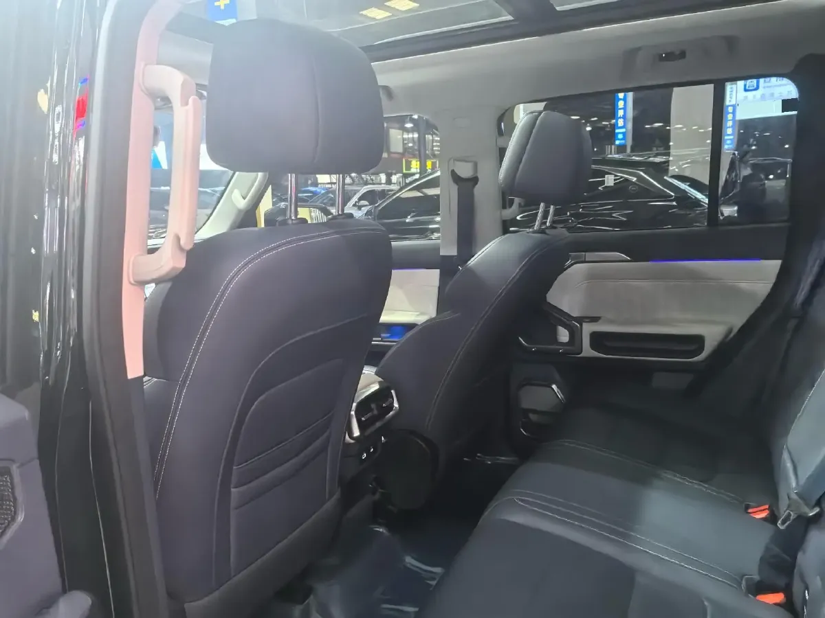 2024 Jetour ShanHai TravellerC-DM 1.5T 156HP L4 3DHT PHEV 26.7KWH,autocango,china used car exporter,china ev exporter,chinese used car exporter,chinese used ev exporter