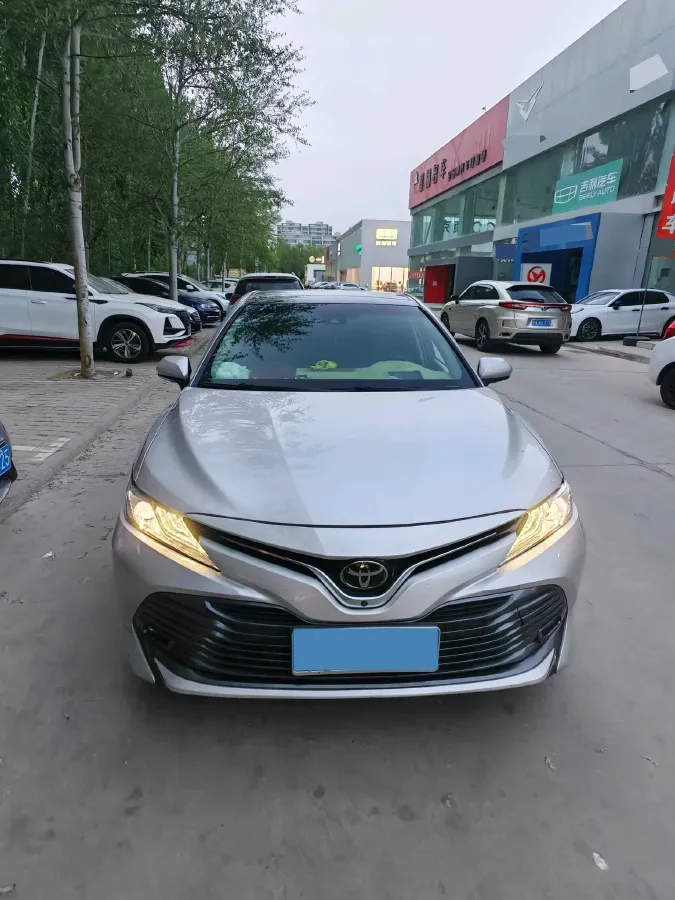 2018 Toyota Camry 2.5L 209HP L4 8AT,autocango,china used car exporter,china ev exporter,chinese used car exporter,chinese used ev exporter