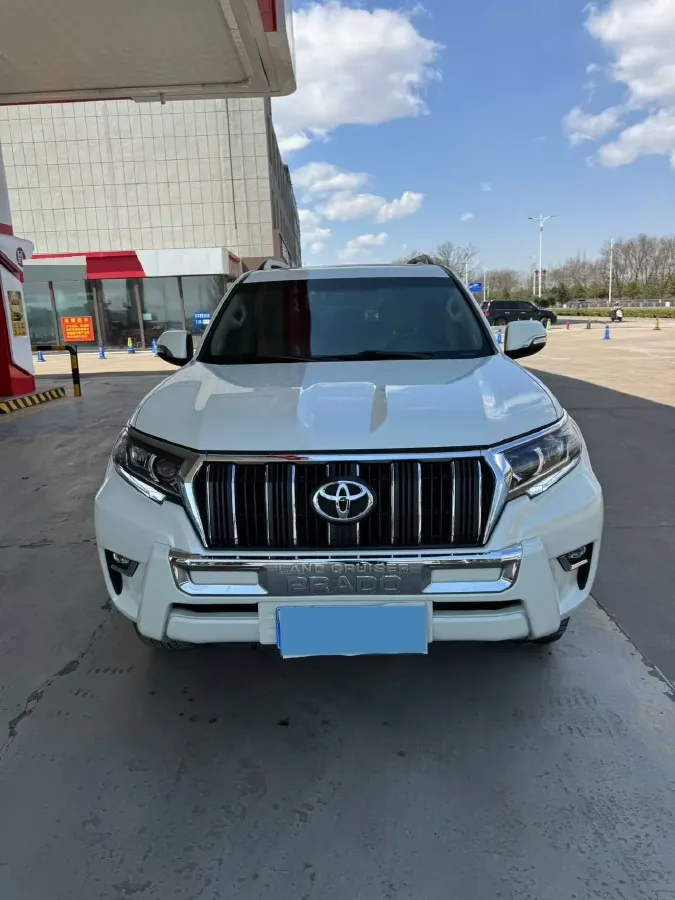 2018 Land Rover Discovery Sport 2.0T 241HP L4 9AT,autocango,china used car exporter,china ev exporter,chinese used car exporter,chinese used ev exporter