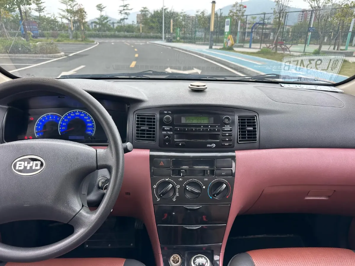 2016 BYD F3 1.5L 109HP L4 5MT,autocango,china used car exporter,china ev exporter,chinese used car exporter,chinese used ev exporter