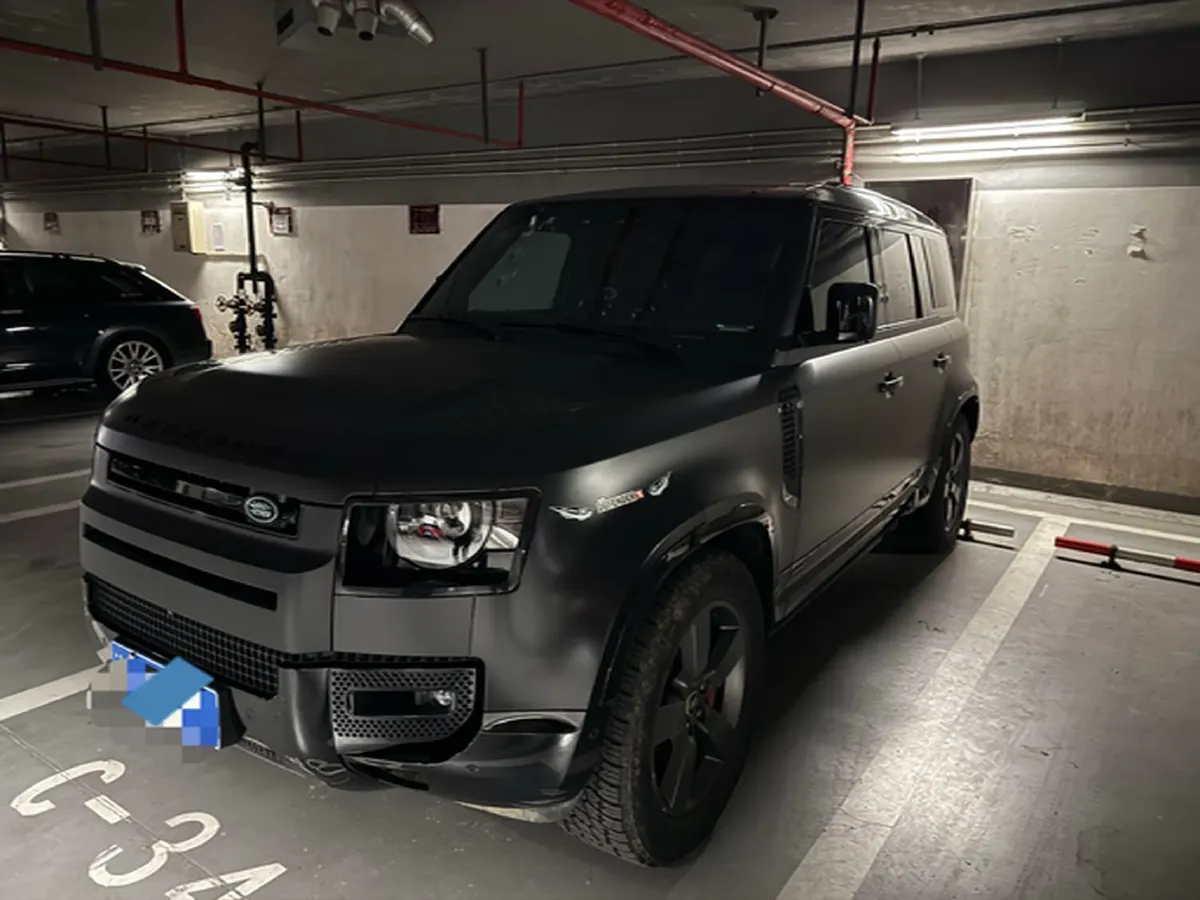 2025 Land Rover Defender 3.0T 400HP L6 8AT,autocango,china used car exporter,china ev exporter,chinese used car exporter,chinese used ev exporter