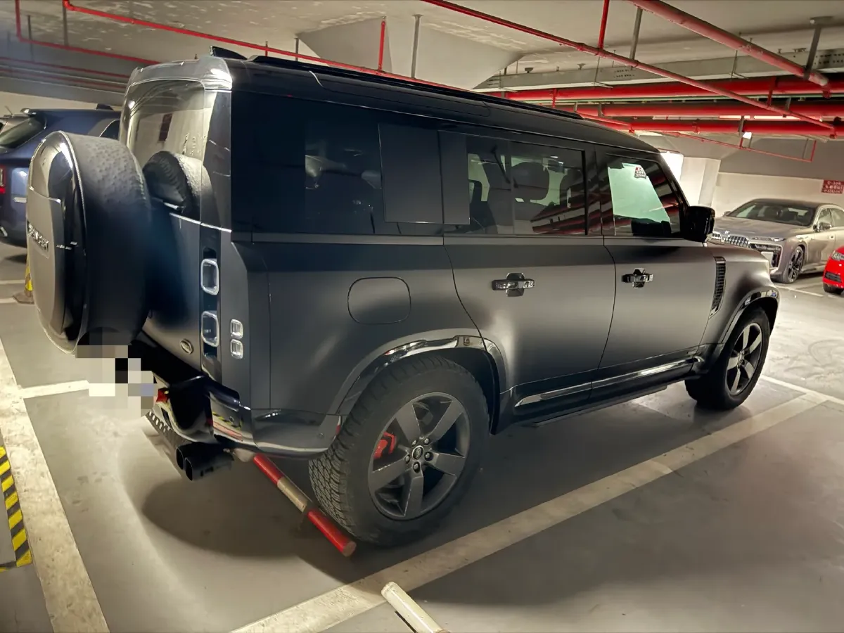 2025 Land Rover Defender 3.0T 400HP L6 8AT,autocango,china used car exporter,china ev exporter,chinese used car exporter,chinese used ev exporter