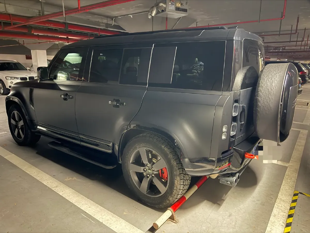 2025 Land Rover Defender 3.0T 400HP L6 8AT,autocango,china used car exporter,china ev exporter,chinese used car exporter,chinese used ev exporter