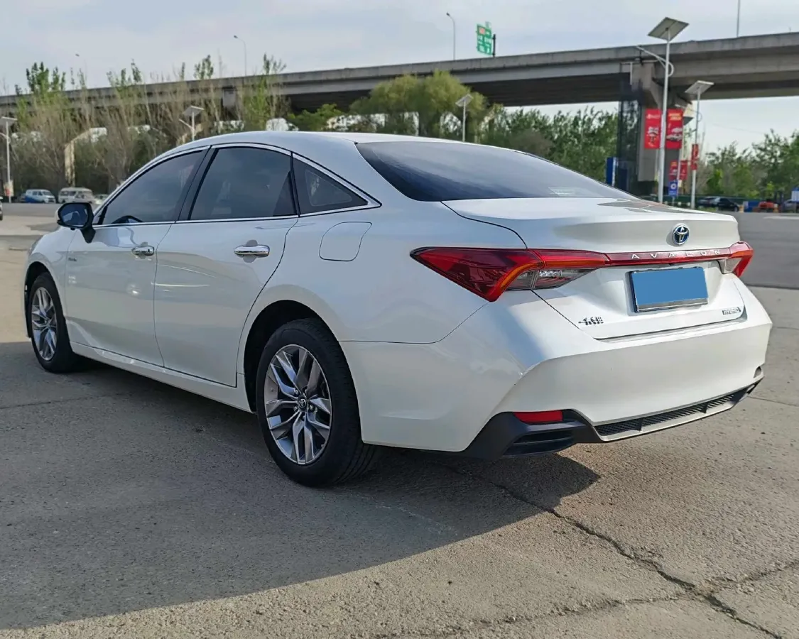 2019 Toyota Avalon 2.5L 178HP L4 E-CVT Hybrid,autocango,china used car exporter,china ev exporter,chinese used car exporter,chinese used ev exporter