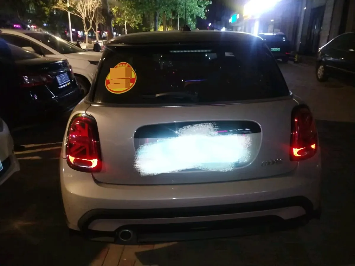 2023 MINI MINI 1.5T 136HP L3 7DCT,autocango,china used car exporter,china ev exporter,chinese used car exporter,chinese used ev exporter