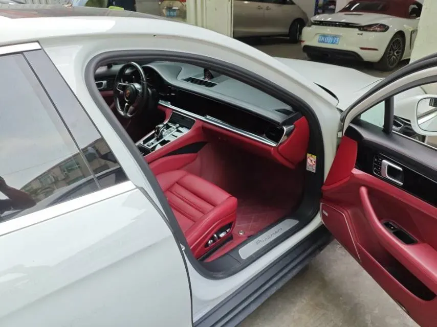 2017 BMW X6 3.0T 306HP L6 8AT,autocango,china used car exporter,china ev exporter,chinese used car exporter,chinese used ev exporter