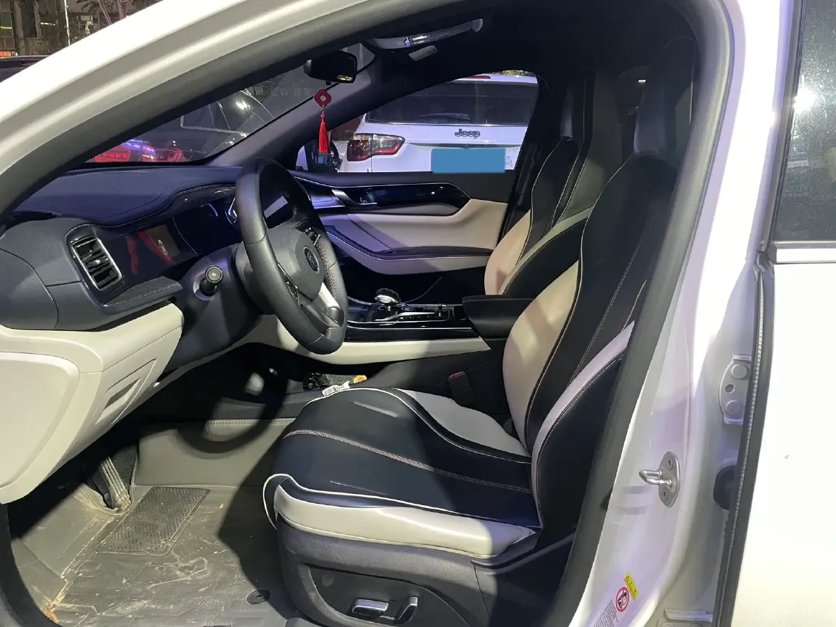 2021 Haval F7 1.5T 169HP L4 7DCT,autocango,china used car exporter,china ev exporter,chinese used car exporter,chinese used ev exporter