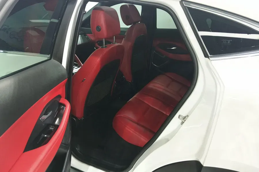 2024 Jaguar E-PACE 1.5T 200HP L3 8AT,autocango,china used car exporter,china ev exporter,chinese used car exporter,chinese used ev exporter