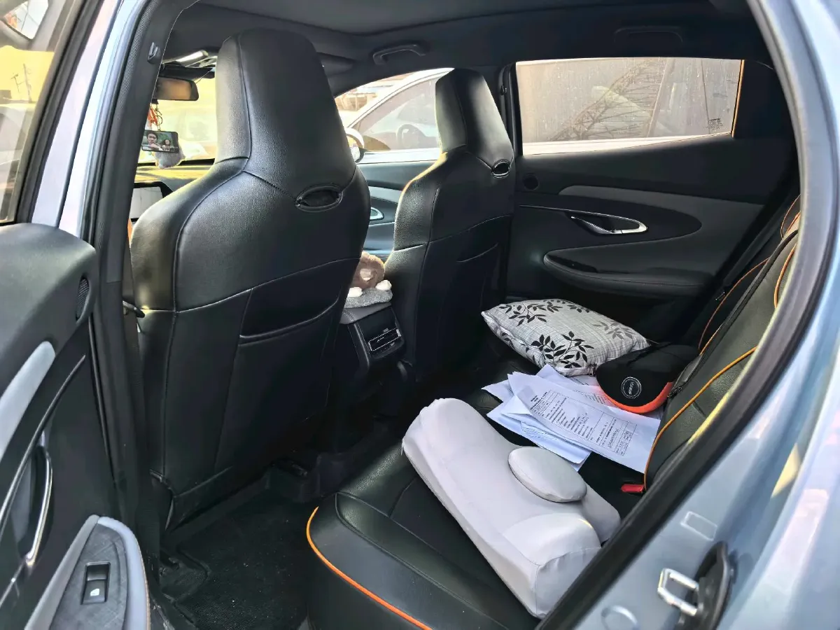 2022 ChangAn UNI-T 1.5T 188HP L4 7DCT,autocango,china used car exporter,china ev exporter,chinese used car exporter,chinese used ev exporter