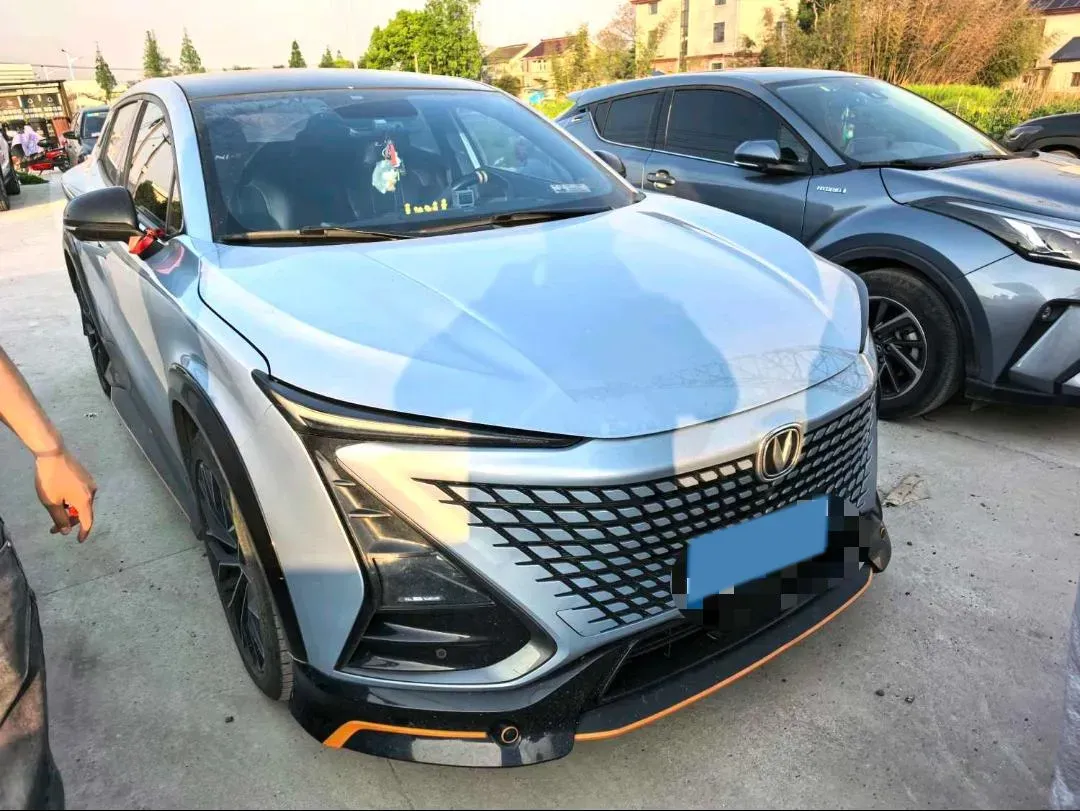 2022 ChangAn UNI-T 1.5T 188HP L4 7DCT,autocango,china used car exporter,china ev exporter,chinese used car exporter,chinese used ev exporter