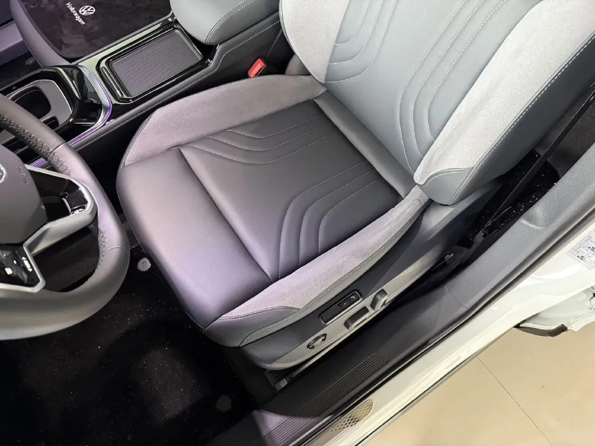 2024 Volkswagen ID.4 Crozz BEV 84.8KWH,autocango,china used car exporter,china ev exporter,chinese used car exporter,chinese used ev exporter