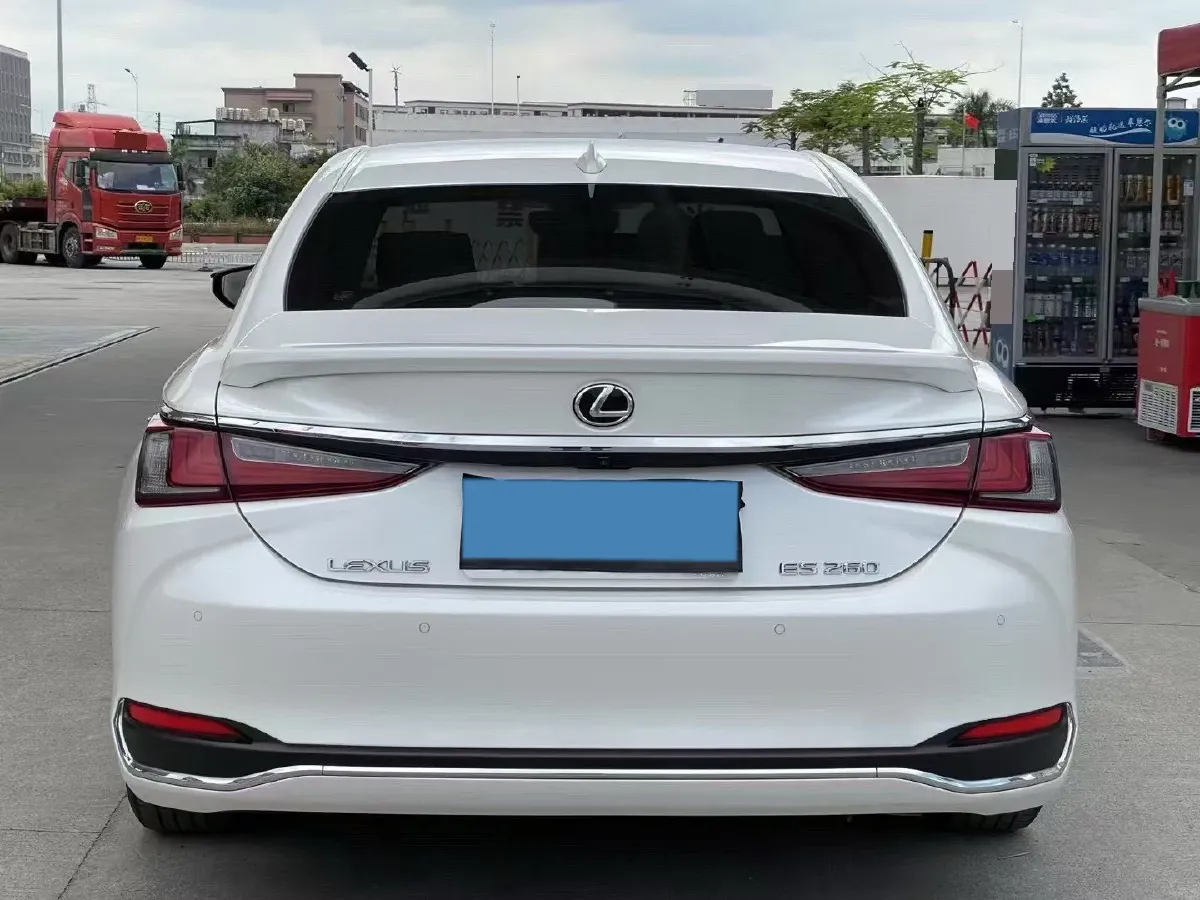 2020 Lexus ES 2.0L 173HP L4 CVT,autocango,china used car exporter,china ev exporter,chinese used car exporter,chinese used ev exporter