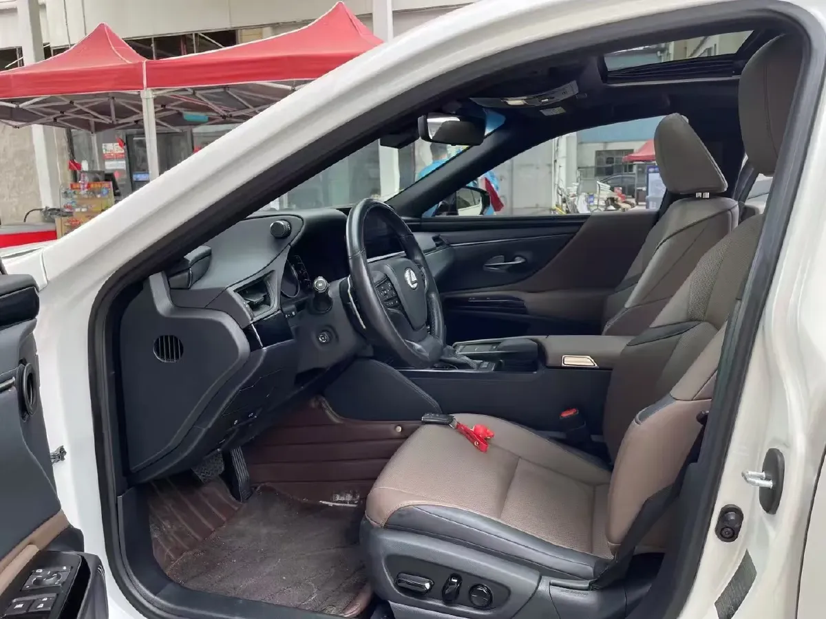 2020 Lexus ES 2.0L 173HP L4 CVT,autocango,china used car exporter,china ev exporter,chinese used car exporter,chinese used ev exporter