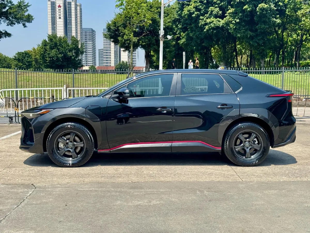 2022 Toyota bZ4X BEV 50.3KWH,autocango,china used car exporter,china ev exporter,chinese used car exporter,chinese used ev exporter