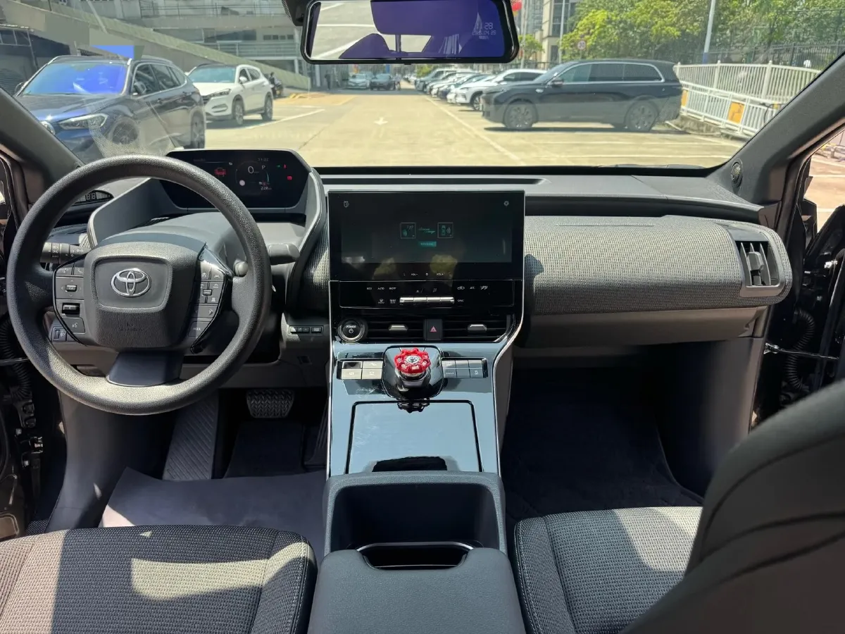 2022 Toyota bZ4X BEV 50.3KWH,autocango,china used car exporter,china ev exporter,chinese used car exporter,chinese used ev exporter